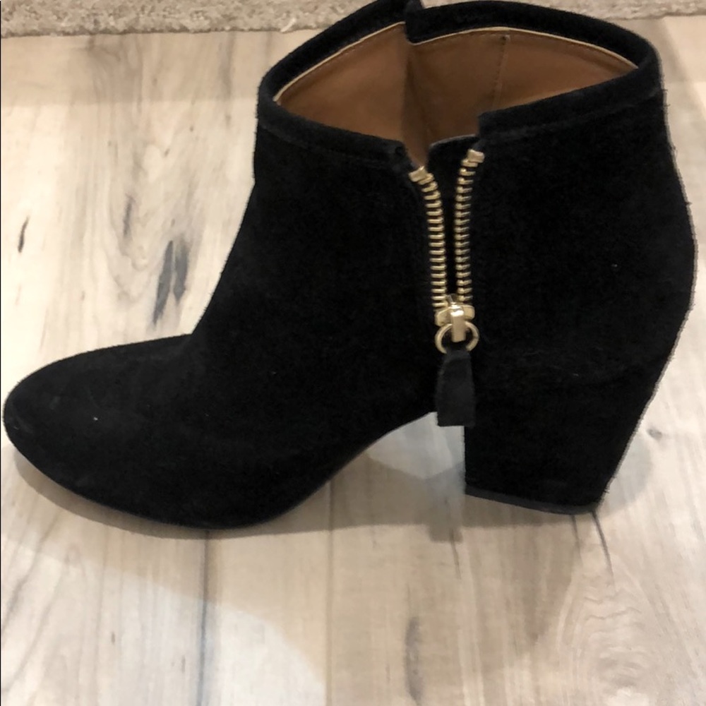 Zara suede ankle bootie